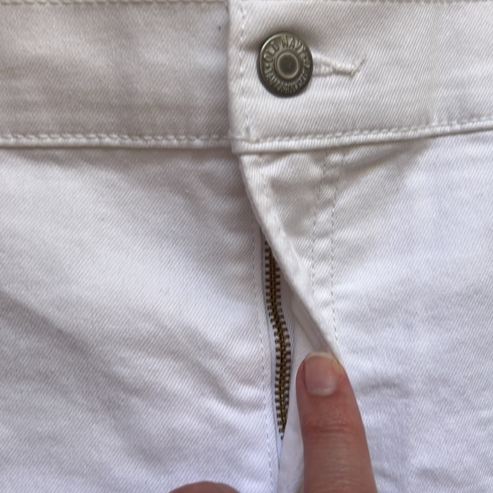 OLD NAVY White Denim Mid Rise Wow Short Size 20 - Picture 3 of 7